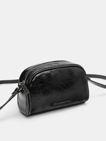 Pull&Bear Válltáska - fekete