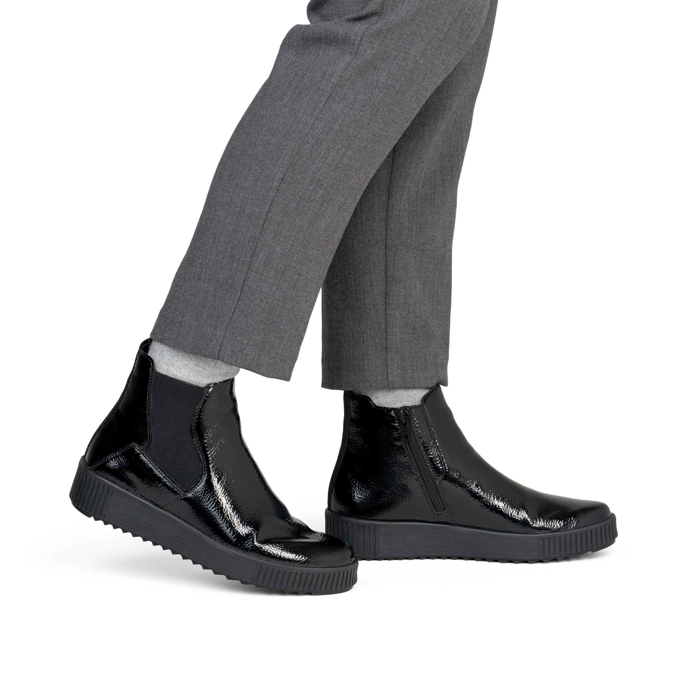 Bottines REMONTE en noir : devant