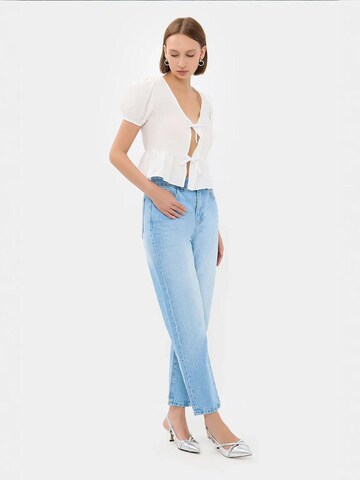 Camicia da donna di Hiccup in bianco