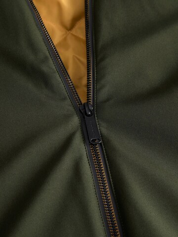 Veste mi-saison JACK & JONES en vert