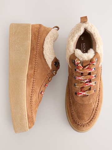 Sneaker low de la Next pe maro