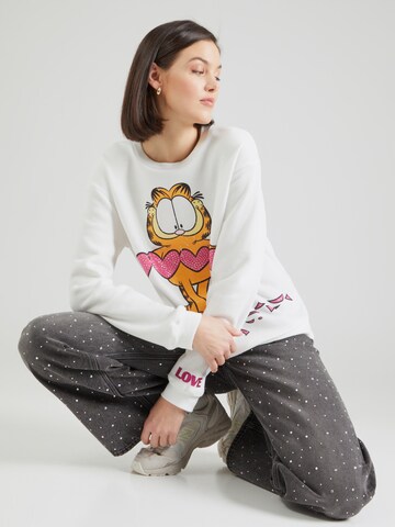 Frogbox Sweatshirt 'Garfield hearts' in White