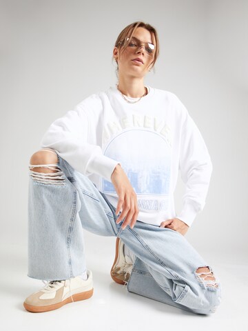 BOSS Sweatshirt 'Eteia' in Weiß