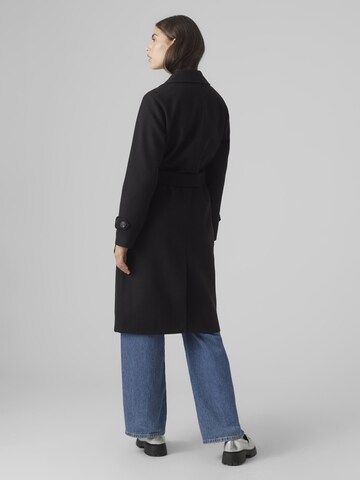 Manteau mi-saison 'VMFORTUNEVEGA' VERO MODA en noir