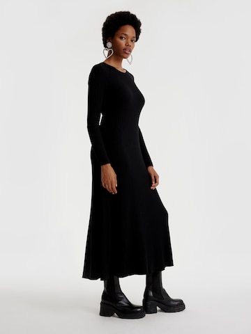 EDITED فستان 'BULAN' بـ أسود: الأمام