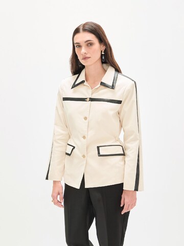 Blazer Lola Casademunt en beige : devant