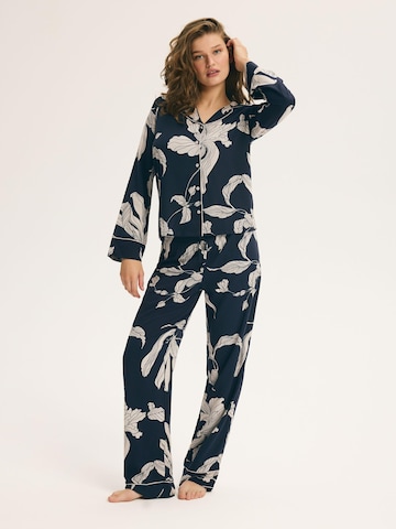 ESOTIQ Pyjama 'Pythia' in Blauw: voorkant