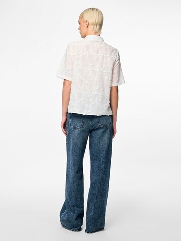 PIECES - Blusa 'PCNolax' en blanco