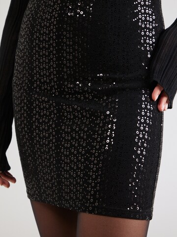 Gonna 'PCSIDDY' di PIECES in nero