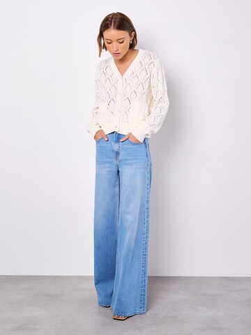 Apricot Gebreid vest ' ' in Wit