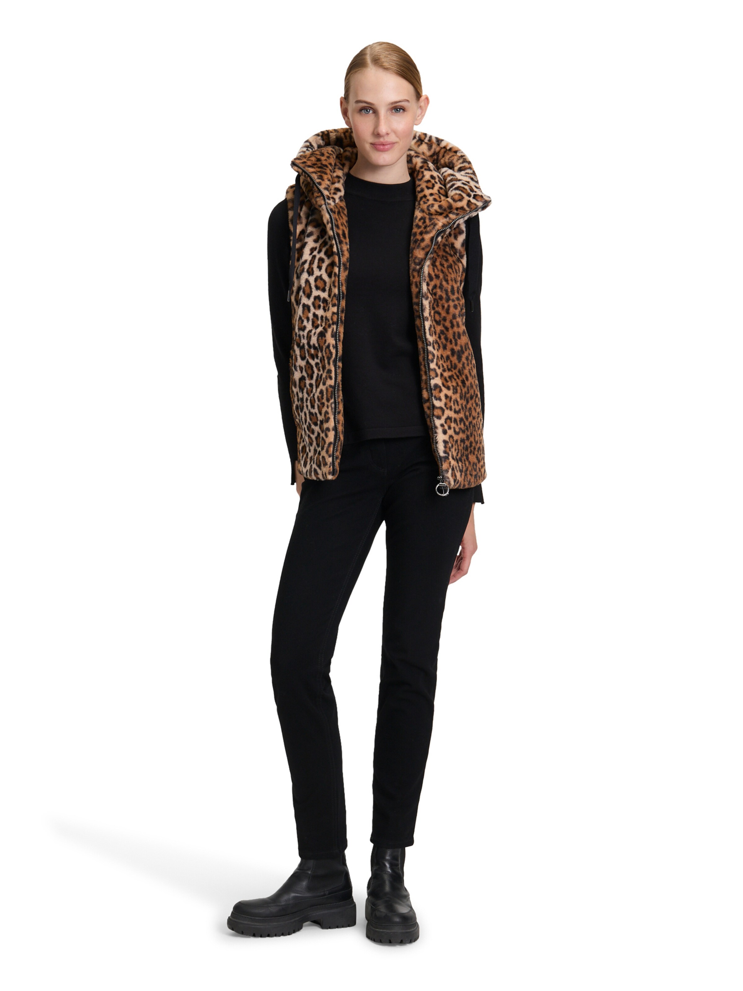 Betty Barclay Vest in Brown