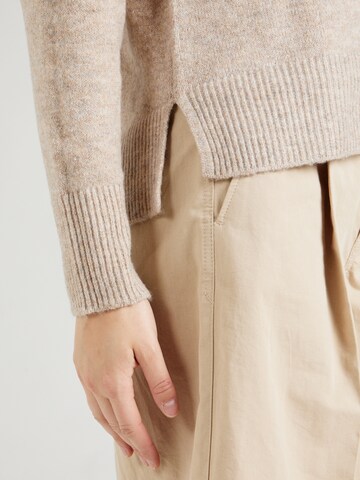 PIECES - Pullover em cinzento
