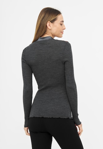 TOOche Sweater 'Mystic Rose' in Grey