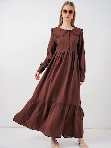 Bigdart - Vestidos camiseiros em castanho