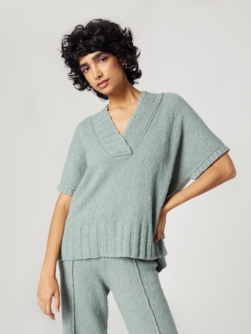 Pull-over 'Rieke' florence by mills exclusive for ABOUT YOU en vert : devant