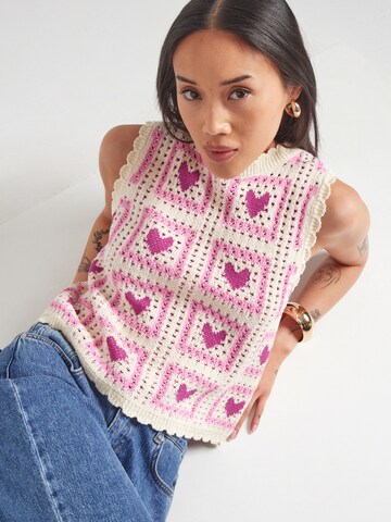 Tops en tricot 'PCANNA' PIECES en beige : devant