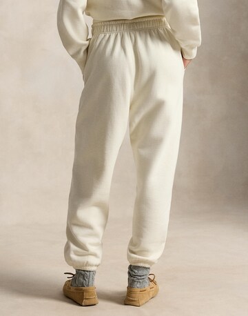 Tapered Pantaloni de la Polo Ralph Lauren pe alb