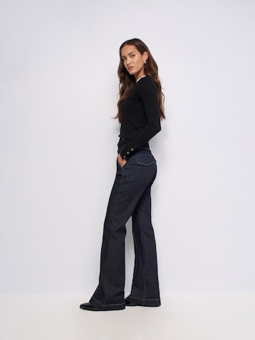 Salsa Jeans Flared Chino in Blauw