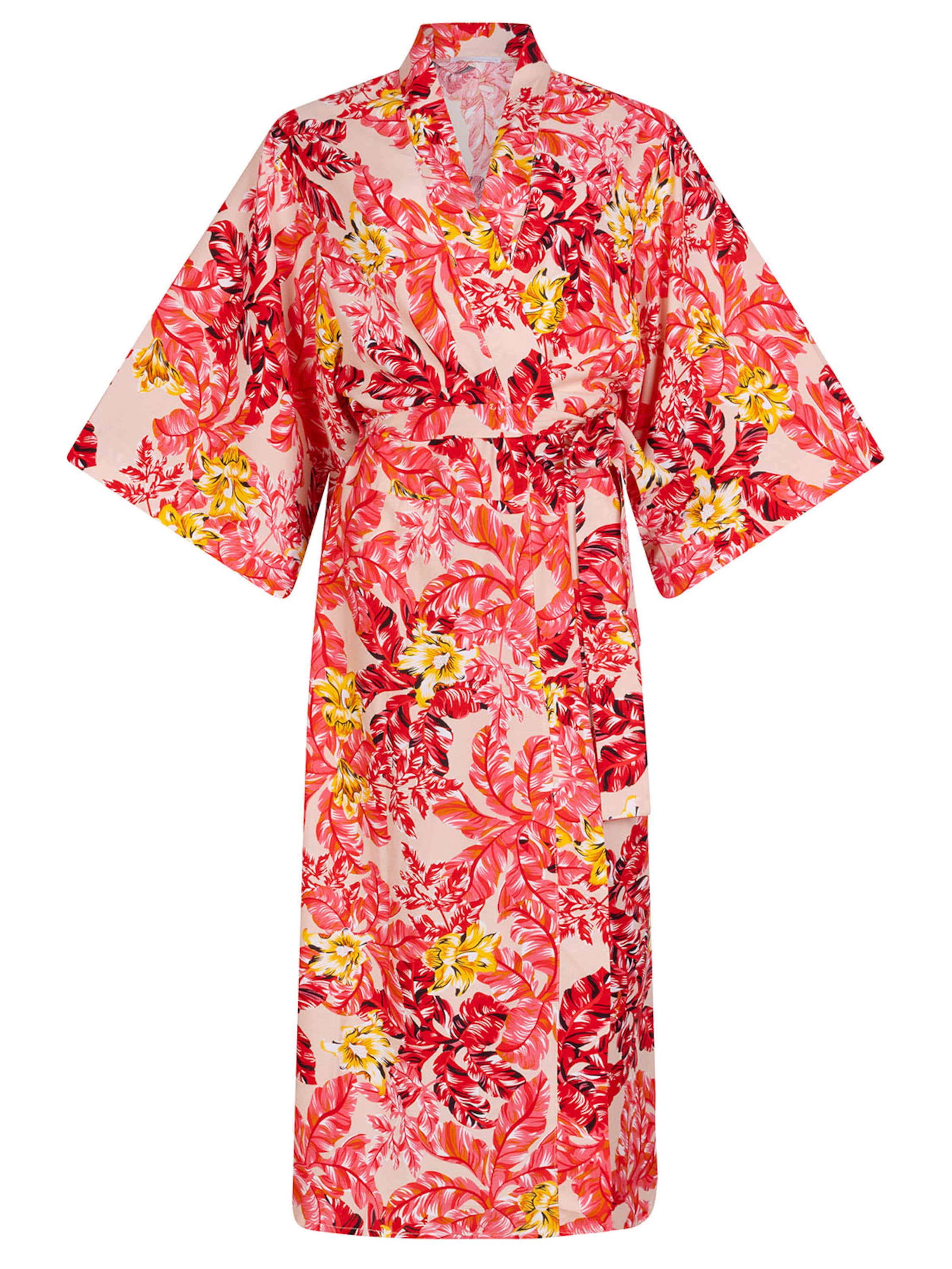 Chic by Lirette Kimono 'Kimono robe Flamingo Garden' in Pink: front