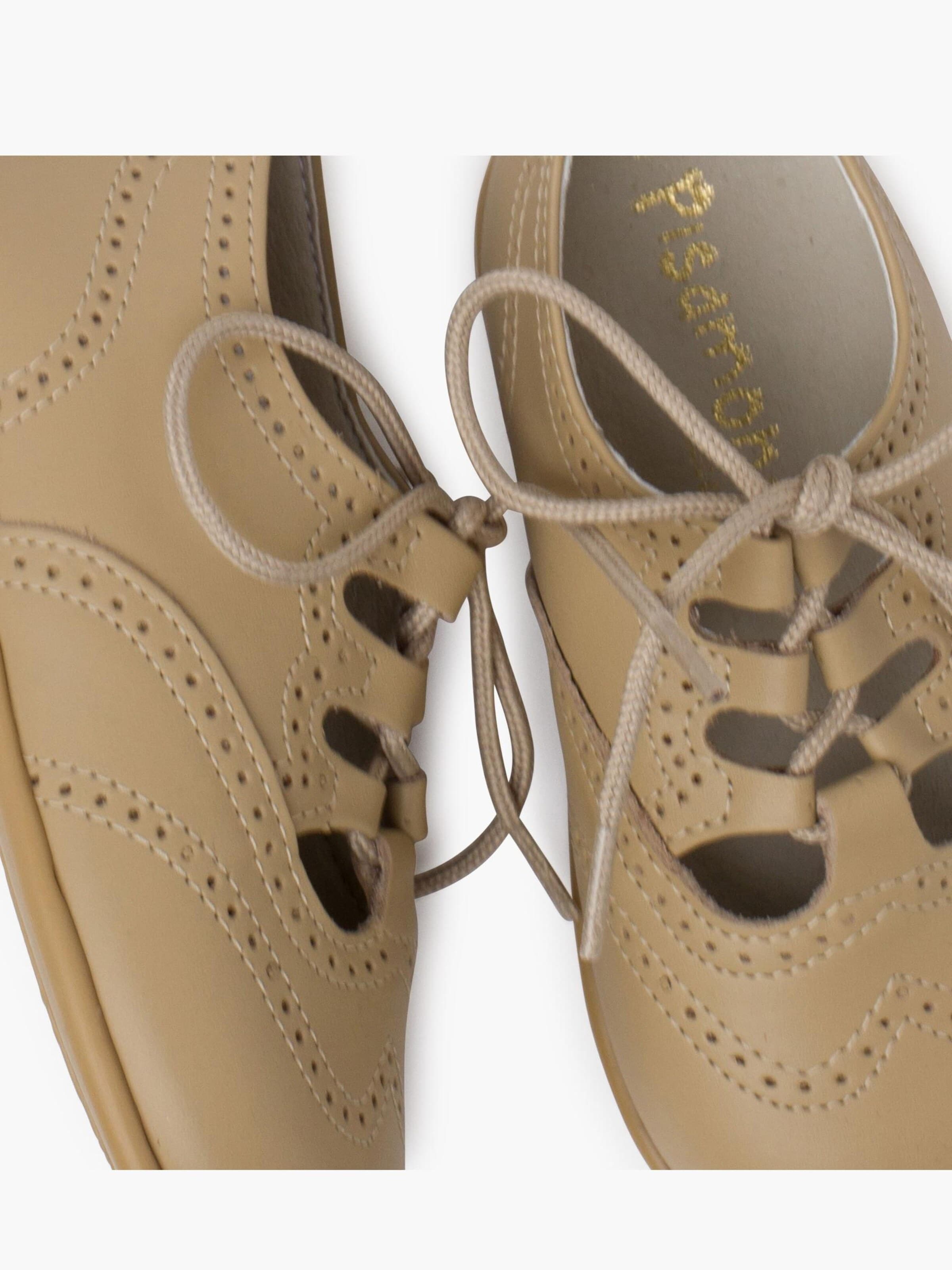 Pisamonas Flats in Beige