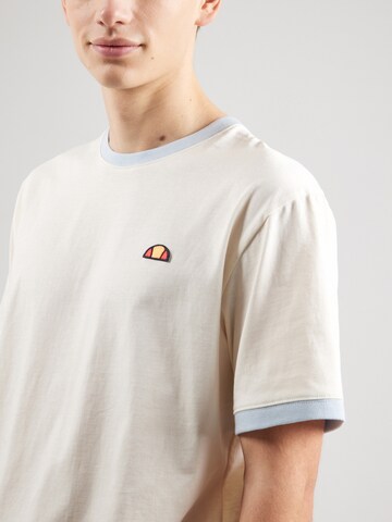 Tricou 'MEDUNITOS' de la ELLESSE pe alb