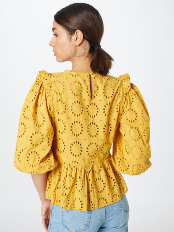 Warehouse - Blusa em amarelo