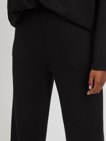 VILA Szeroka nogawka Spodnie 'Emely' w kolorze czarny