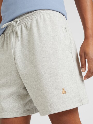 GAP Regular Shorts 'BRANNAN' in Grau