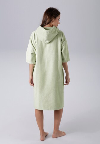 KangaROOS Short Bathrobe in Green