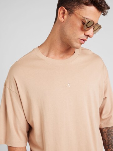 Champion Authentic Athletic Apparel T-shirt i brun