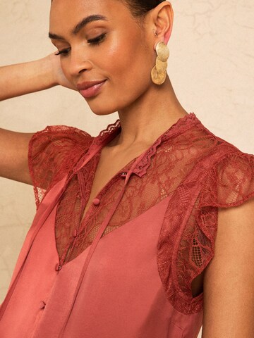 love & roses Blouse in Bruin