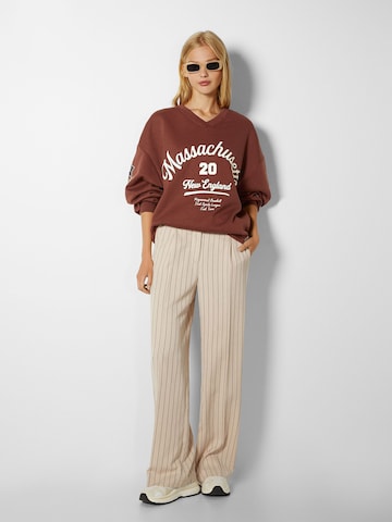 Bershka Sweatshirt in Brown