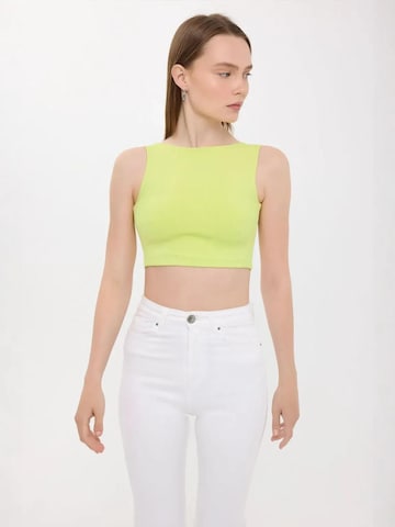 Top di Hiccup in giallo: frontale