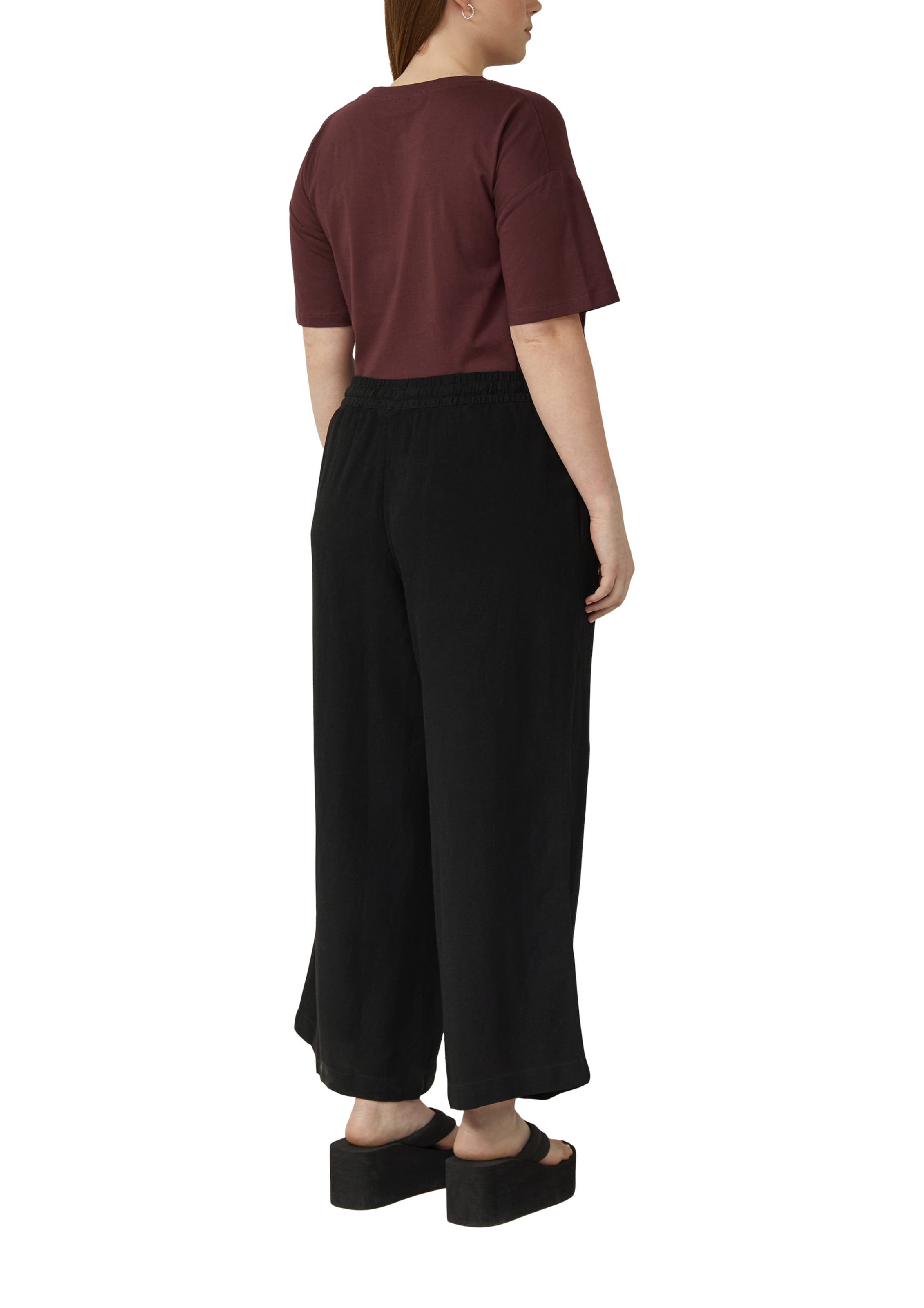 QS Regular Broek in Zwart