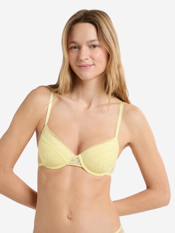 ETAM T-shirt Bra 'Plume' in Yellow