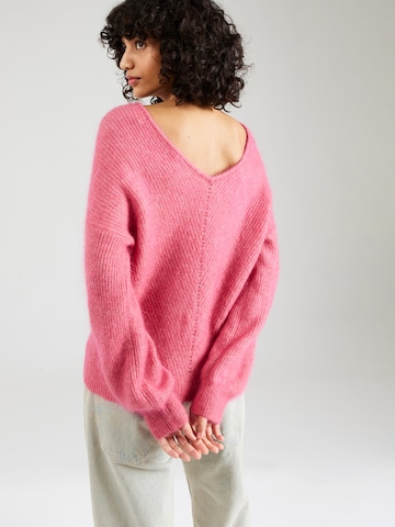 Pullover di BONOBO in rosa