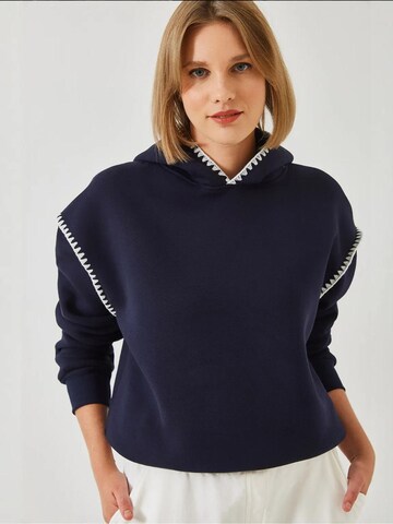 Bianco Lucci Sweatshirt in Blau