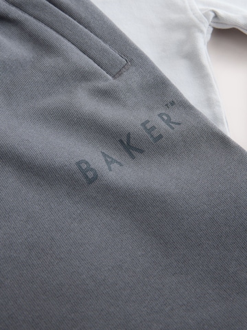 Baker by Ted Baker Set i grå