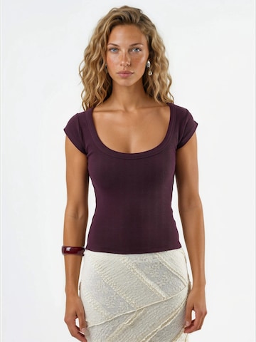 Busem - Blusa em roxo: frente