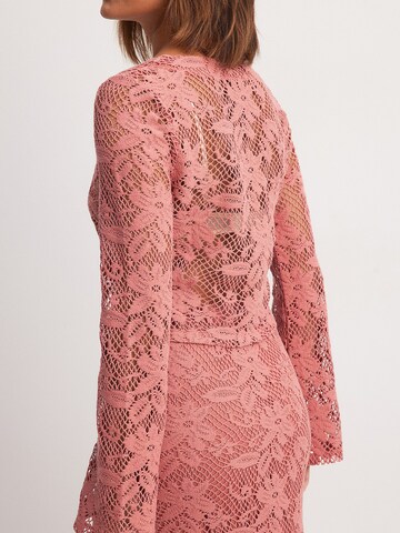 NA-KD Strickjacke in Pink
