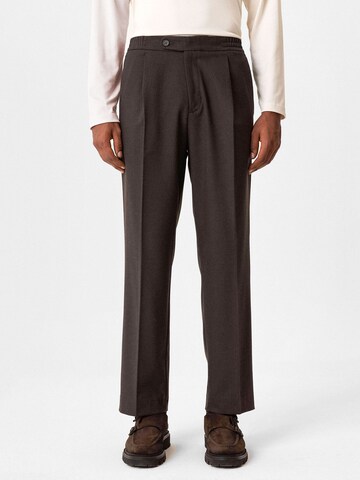 Loosefit Pantaloni con pieghe 'Stadtler' di Antioch in marrone: frontale
