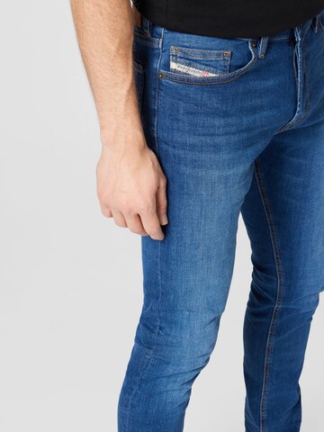 DIESEL Skinny Jeans 'LUSTER' in Blue