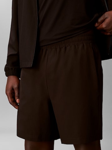 Regular Pantalon de sport Calvin Klein Sport en noir