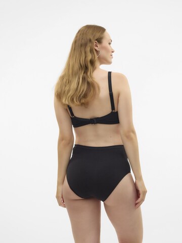 T-shirt Reggiseno di MAMALICIOUS in nero