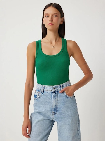 Haut 'Tanktops & Camis' Happiness İstanbul en vert
