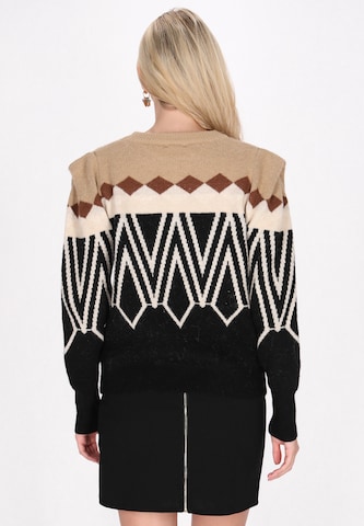 IZIA Sweater in Beige