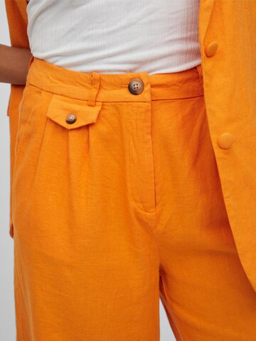 Regular Pantaloni de la VILA pe portocaliu