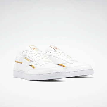 Baskets basses 'Club C 85' Reebok en blanc