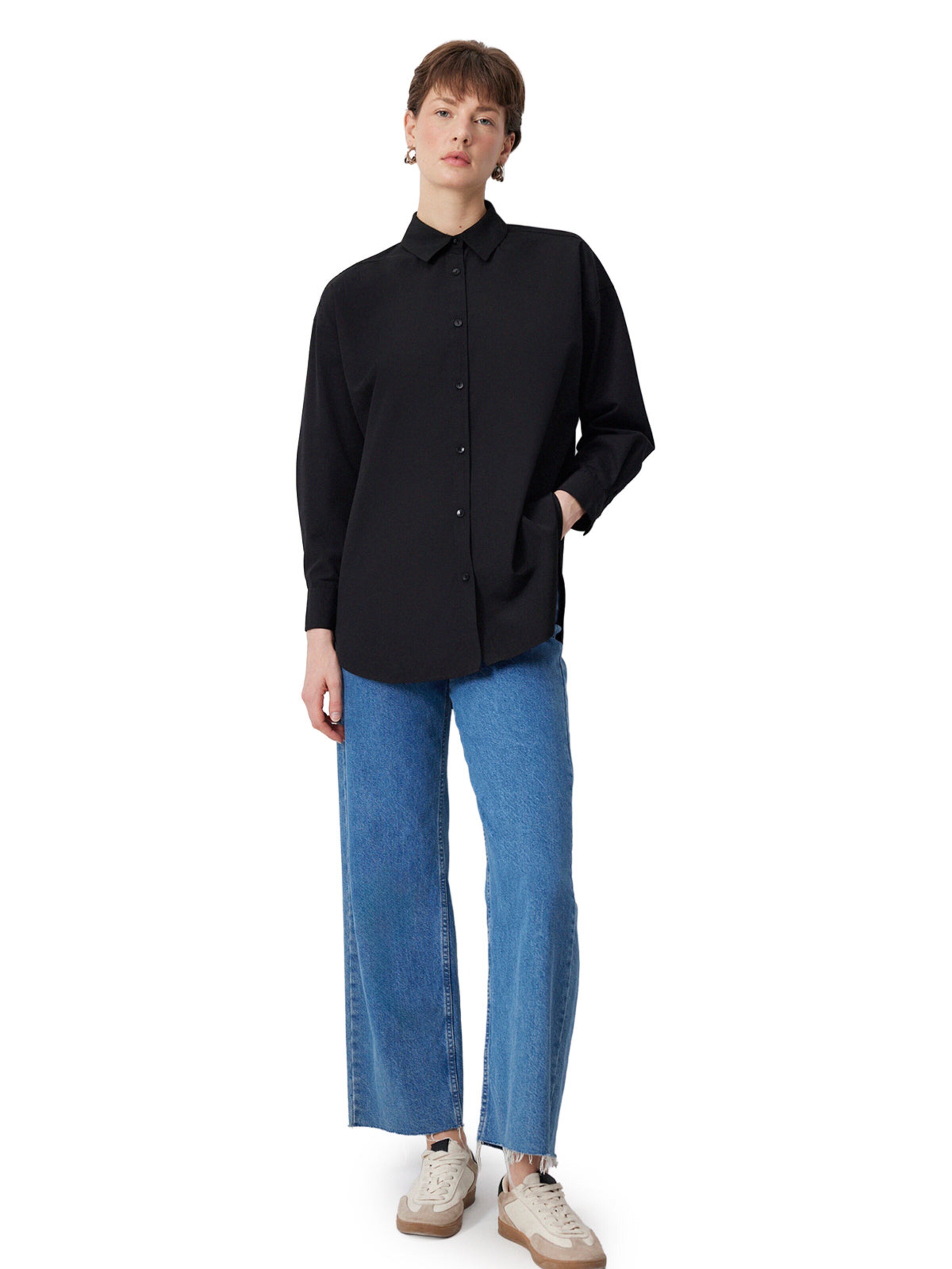T-shirt 'Oversized Poplin Shirt' Touché Privé en noir : devant