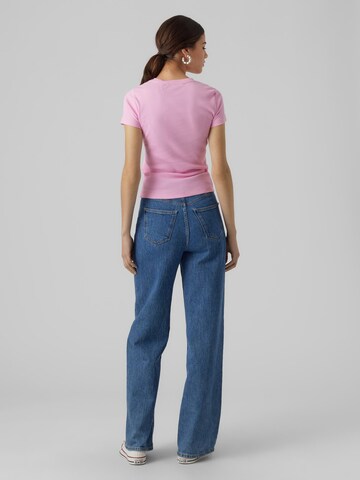 VERO MODA T-shirt 'EZRA' i rosa